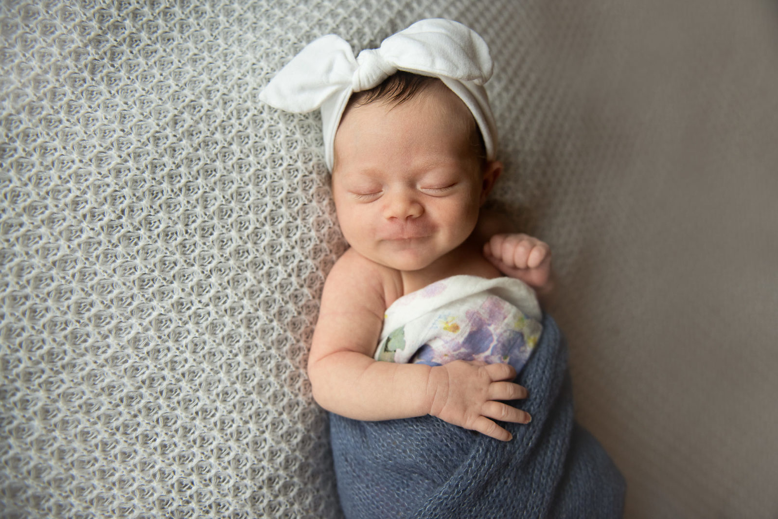 Baby girl newborn photo